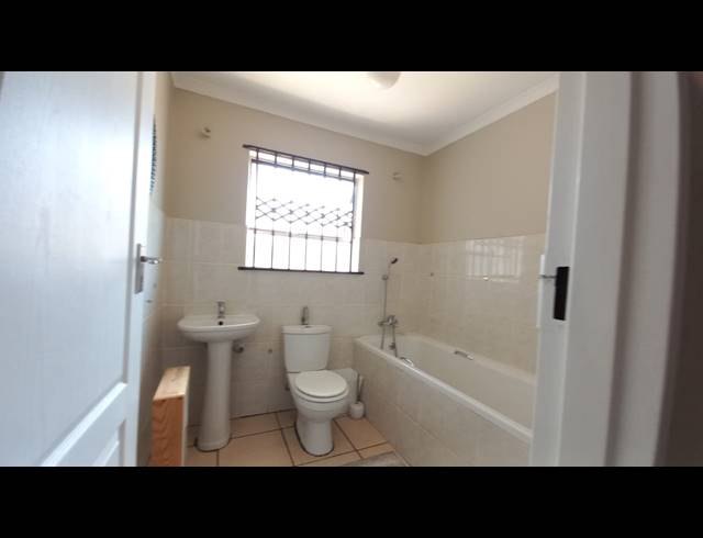 3 BEDROOM FREEHOLD TO LET IN MANDELA VIEW